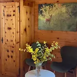 Haus Rhodania Hotel