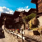 Haus Rhodania Hotel