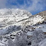 Haus Rhodania Hotel