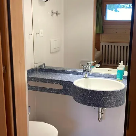 호텔 Haus Rhodania 2*