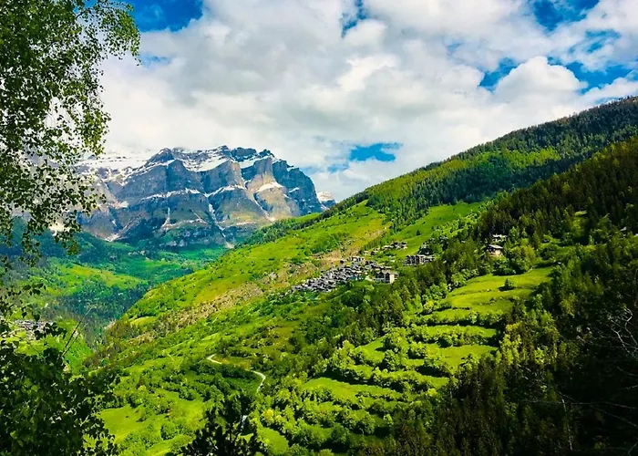 Haus Rhodania Hotel 2*