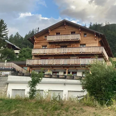 Haus Rhodania 酒店